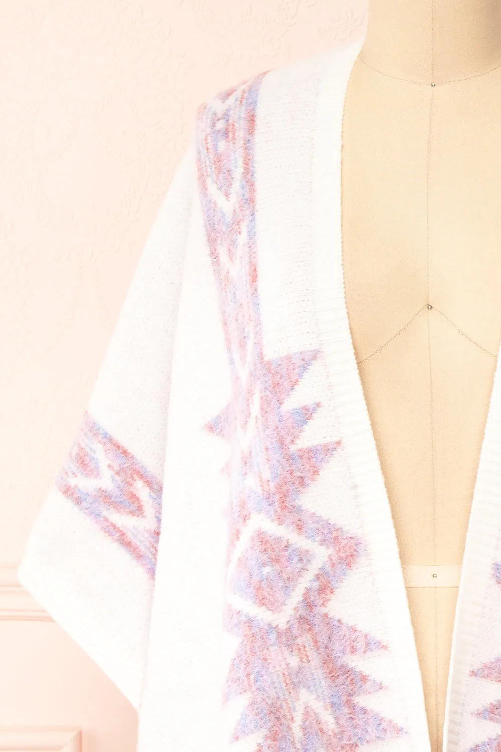 Arwen | White Poncho w/ Pastel Print