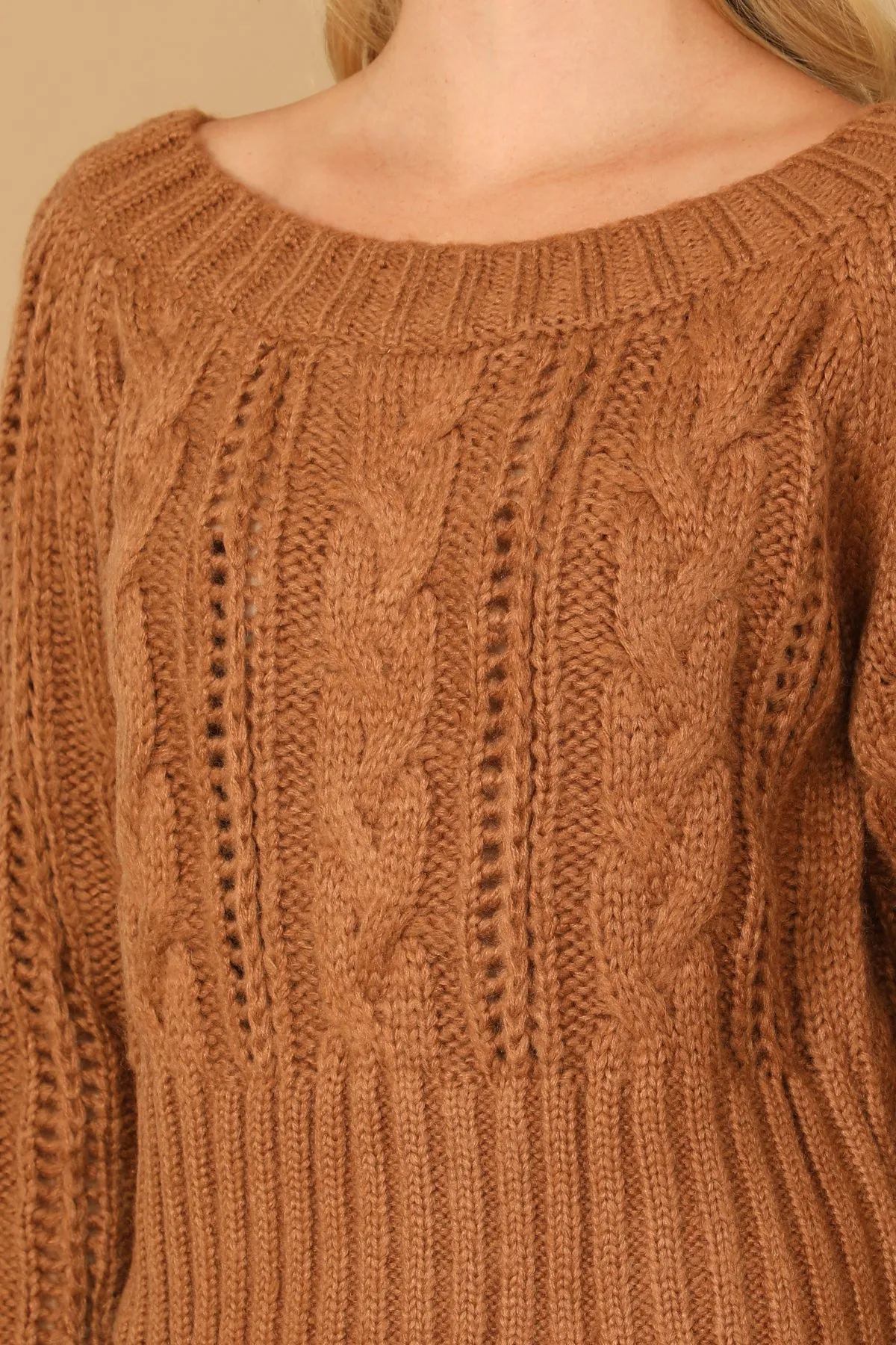 CHUNKY CABLE KNIT OFF SHOULDER CROP SWEATER 3-3