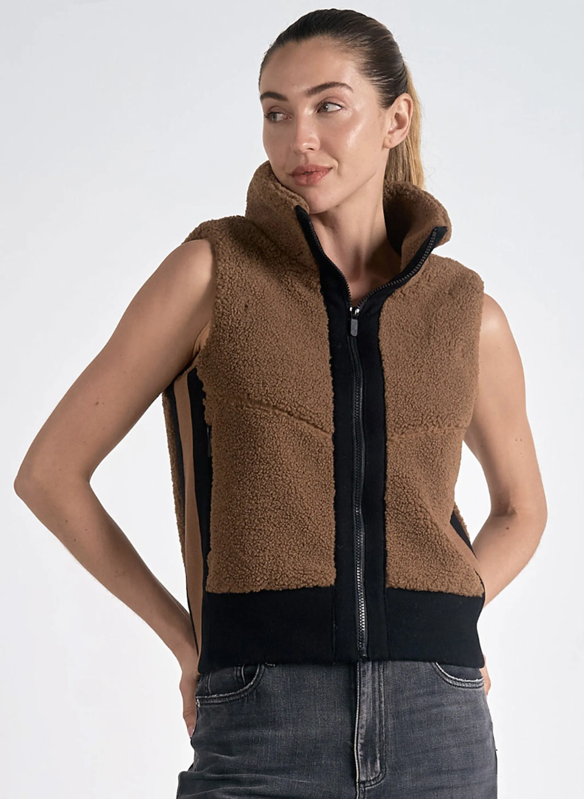 Elan - 8 Vest Zip Up - Dark Tan