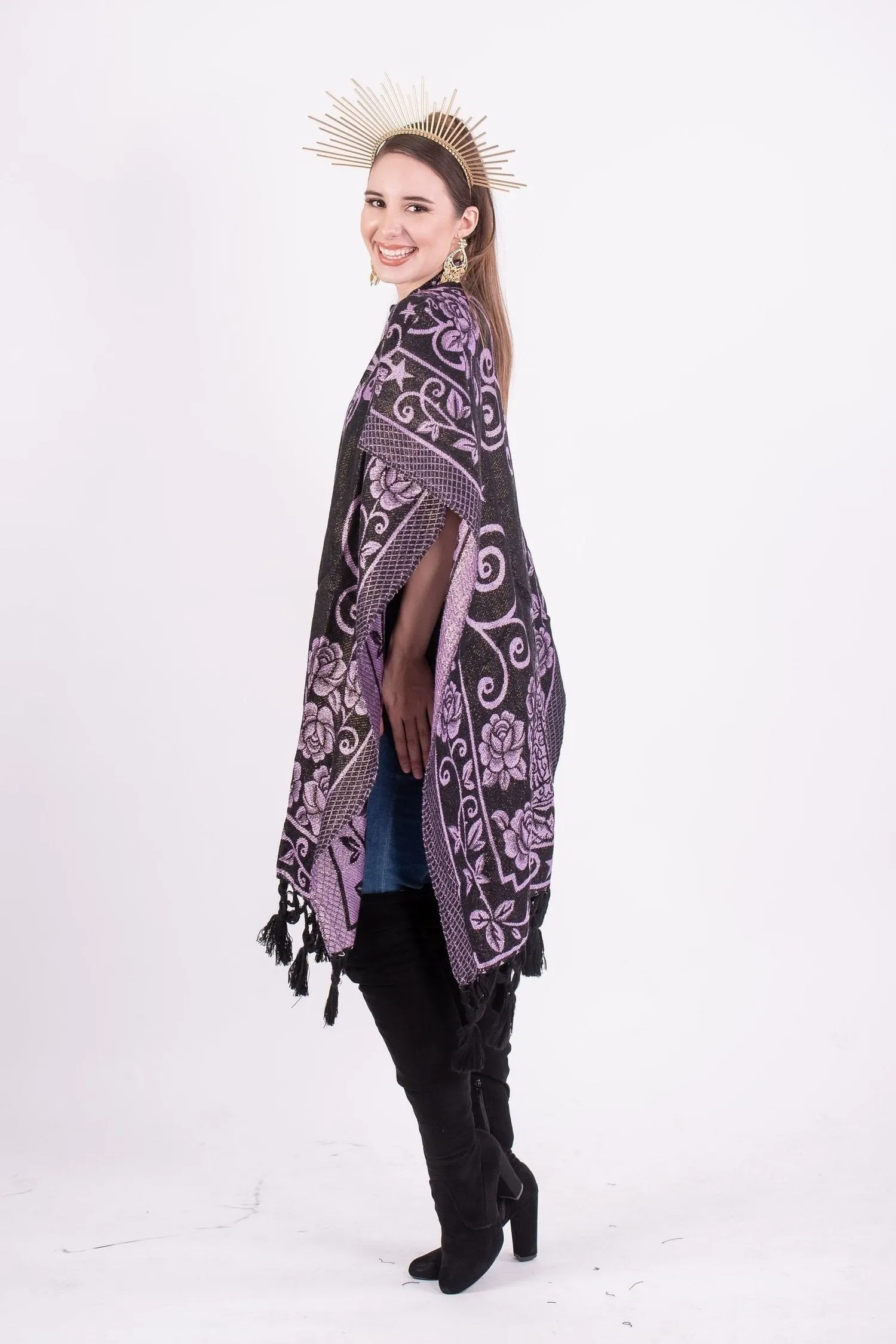 Guadalupe Shimmering Poncho Lilac - Black / Lilac