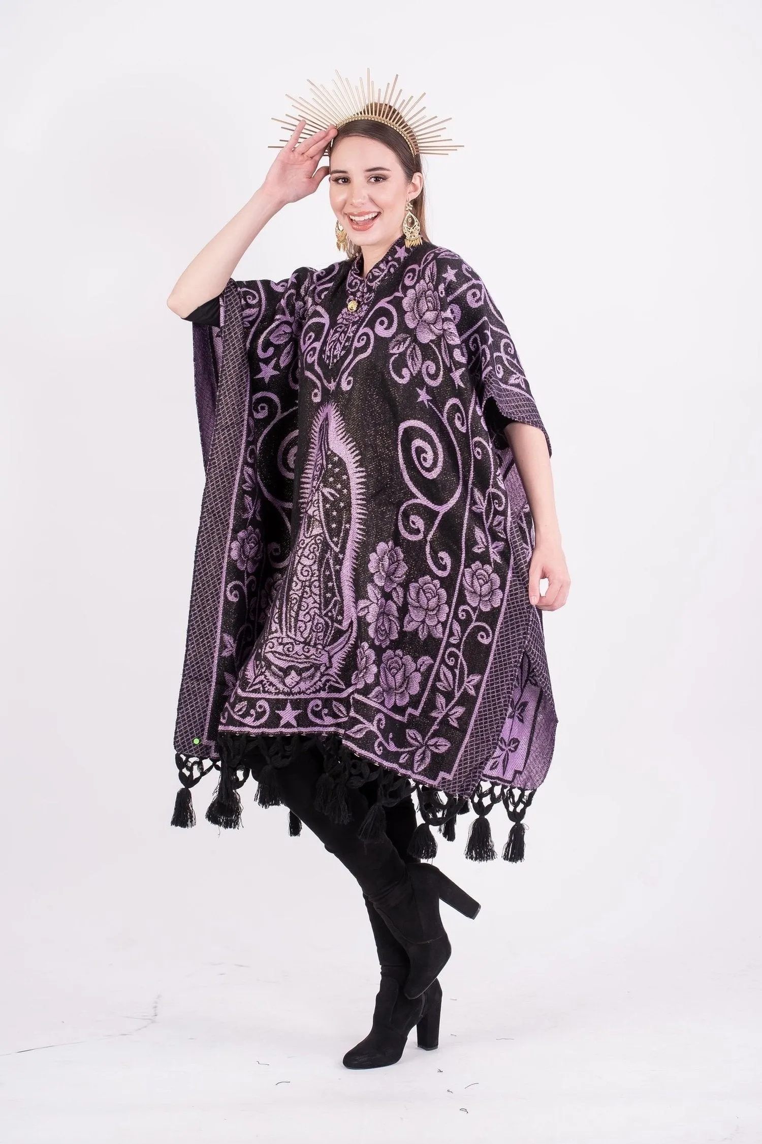 Guadalupe Shimmering Poncho Lilac - Black / Lilac