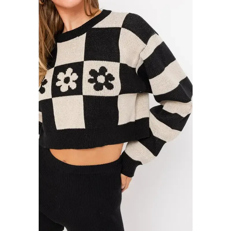 LONG SLEEVE CROP SWEATER