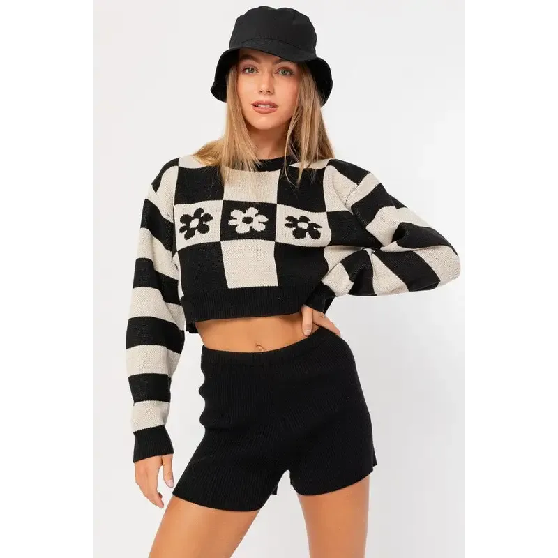 LONG SLEEVE CROP SWEATER